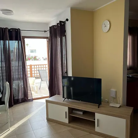 Villa Casa Kari- Happier Than Ever Tías