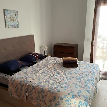 فيلة House - Sleeps 4 & Swimming Pool *