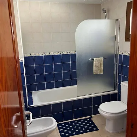 House - Sleeps 4 & Swimming Pool * تياس