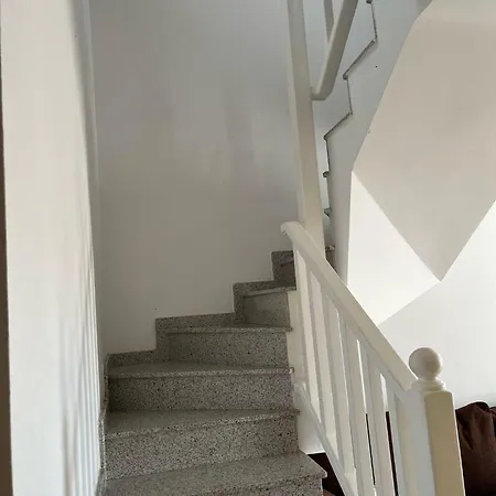 فيلة House - Sleeps 4 & Swimming Pool