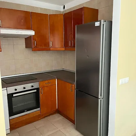 House - Sleeps 4 & Swimming Pool تياس